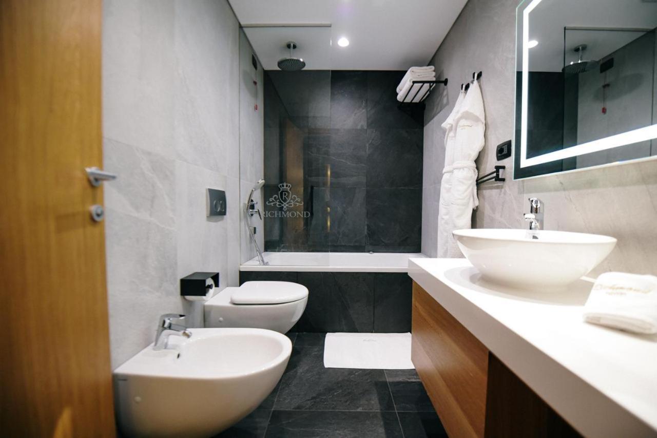 Richmond Hotel コルチャ エクステリア 写真