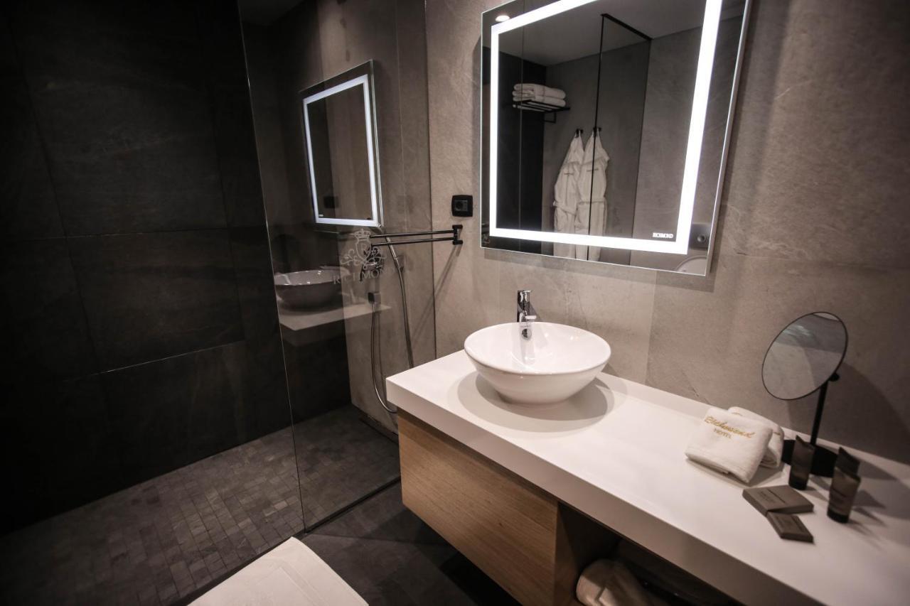 Richmond Hotel コルチャ エクステリア 写真