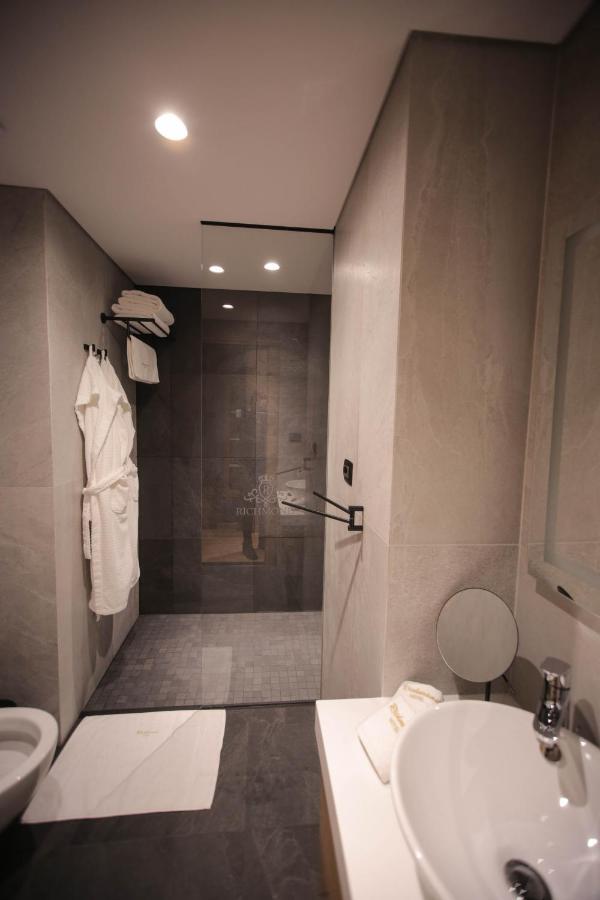 Richmond Hotel コルチャ エクステリア 写真