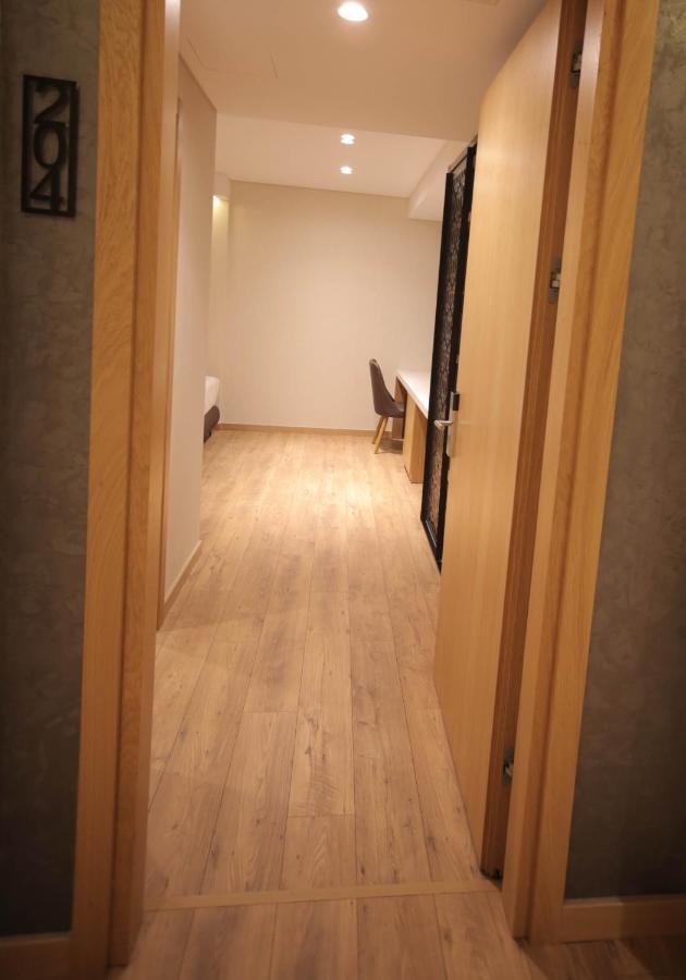 Richmond Hotel コルチャ エクステリア 写真